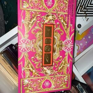 Pat McGrath Labs Artistry Palette in Pink and Gold